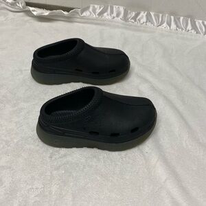 UGG toddler Tasman sport slip on slippers size T11 charcoal gray